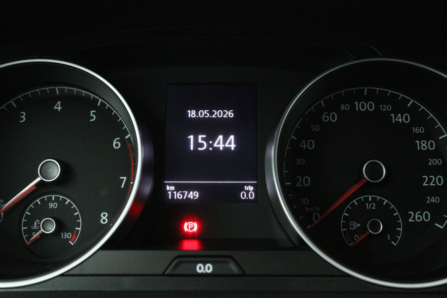 Volkswagen Golf 1.0 TSI Comfortline Business (NAVIGATIE, STOELVERWARMING, PARKEERSENSOREN, CLIMA, GOED ONDERHOUDEN)