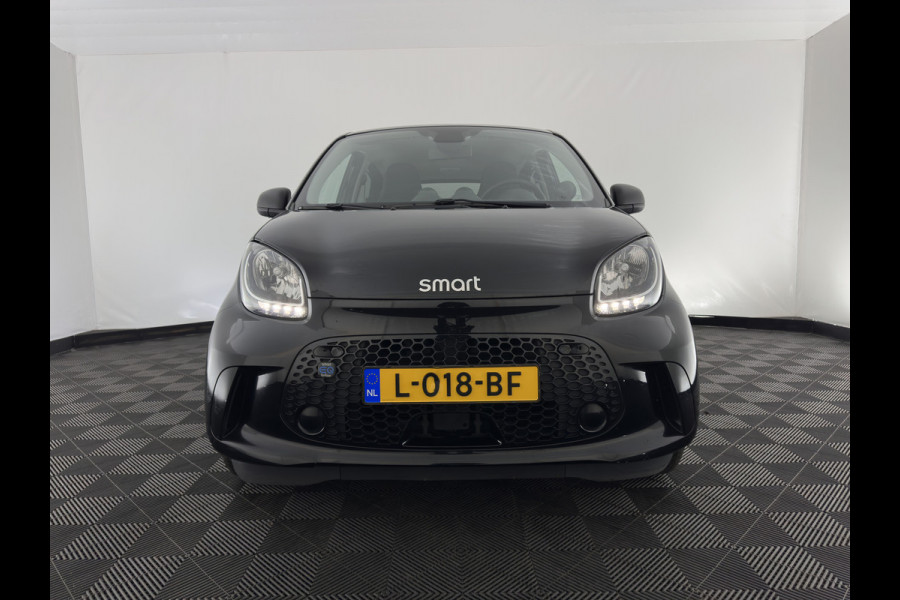 Smart Forfour EQ Essential 18 kWh [ 3-Fase ] (INCL.BTW) *LEATHER | HEATED-COMFORTSEATS | PRIVACY-GLASS | AIRCO | CRUISE | 15''ALU*
