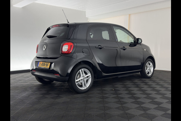 Smart Forfour EQ Essential 18 kWh [ 3-Fase ] (INCL.BTW) *LEATHER | HEATED-COMFORTSEATS | PRIVACY-GLASS | AIRCO | CRUISE | 15''ALU*