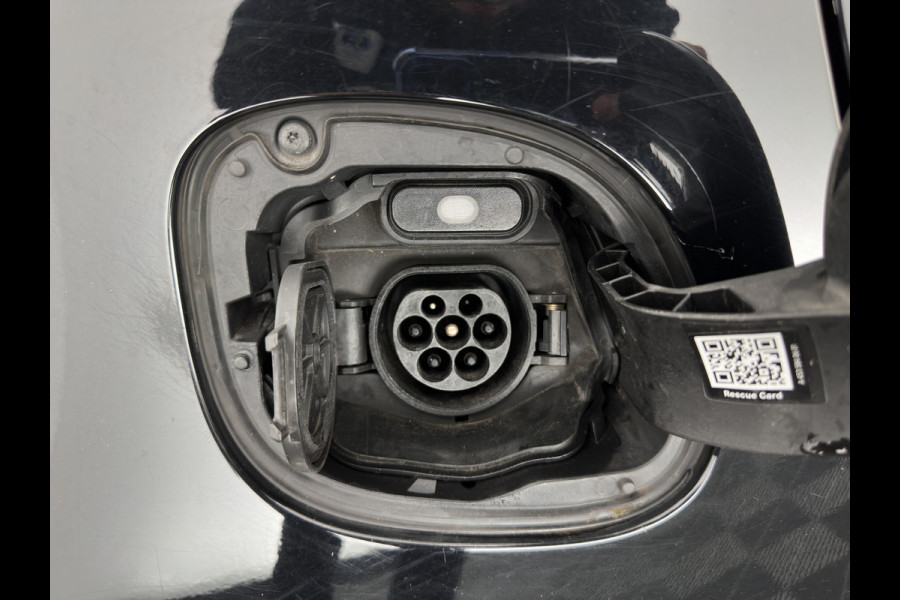Smart Forfour EQ Essential 18 kWh [ 3-Fase ] (INCL.BTW) *LEATHER | HEATED-COMFORTSEATS | PRIVACY-GLASS | AIRCO | CRUISE | 15''ALU*