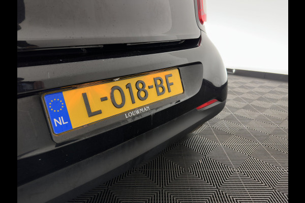 Smart Forfour EQ Essential 18 kWh [ 3-Fase ] (INCL.BTW) *LEATHER | HEATED-COMFORTSEATS | PRIVACY-GLASS | AIRCO | CRUISE | 15''ALU*