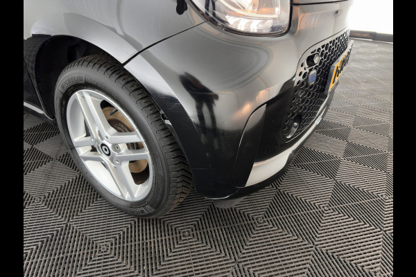 Smart Forfour EQ Essential 18 kWh [ 3-Fase ] (INCL.BTW) *LEATHER | HEATED-COMFORTSEATS | PRIVACY-GLASS | AIRCO | CRUISE | 15''ALU*