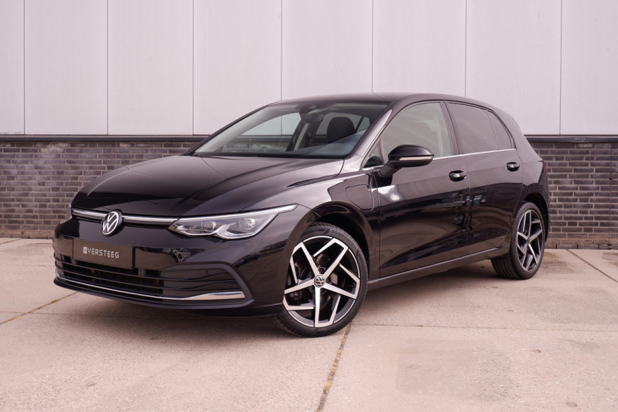 Volkswagen Golf 1.4 eHybrid Style | Carplay | Camera | Memory | Navi | Sfeerverlichting | LED