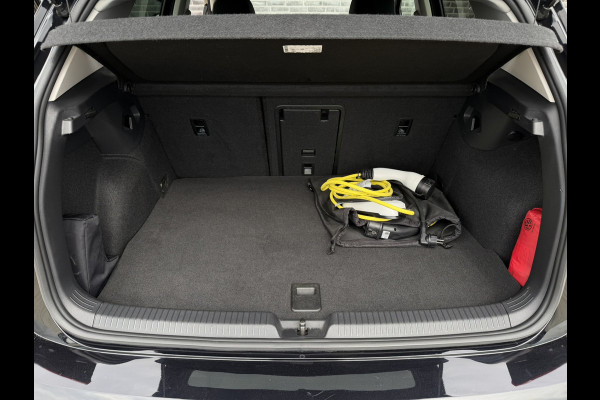 Volkswagen Golf 1.4 eHybrid Style | Carplay | Camera | Memory | Navi | Sfeerverlichting | LED