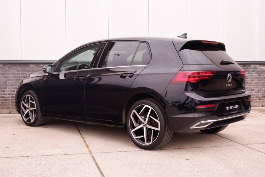 Volkswagen Golf 1.4 eHybrid Style | Carplay | Camera | Memory | Navi | Sfeerverlichting | LED