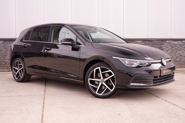 Volkswagen Golf 1.4 eHybrid Style | Carplay | Camera | Memory | Navi | Sfeerverlichting | LED