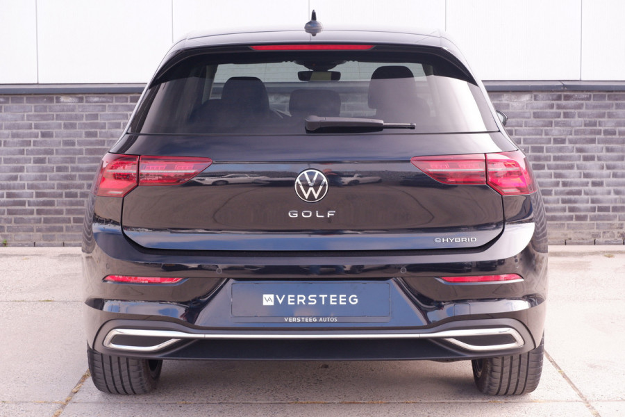 Volkswagen Golf 1.4 eHybrid Style | Carplay | Camera | Memory | Navi | Sfeerverlichting | LED
