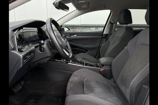Volkswagen Golf 1.4 eHybrid Style | Carplay | Camera | Memory | Navi | Sfeerverlichting | LED
