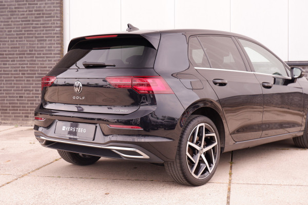 Volkswagen Golf 1.4 eHybrid Style | Carplay | Camera | Memory | Navi | Sfeerverlichting | LED