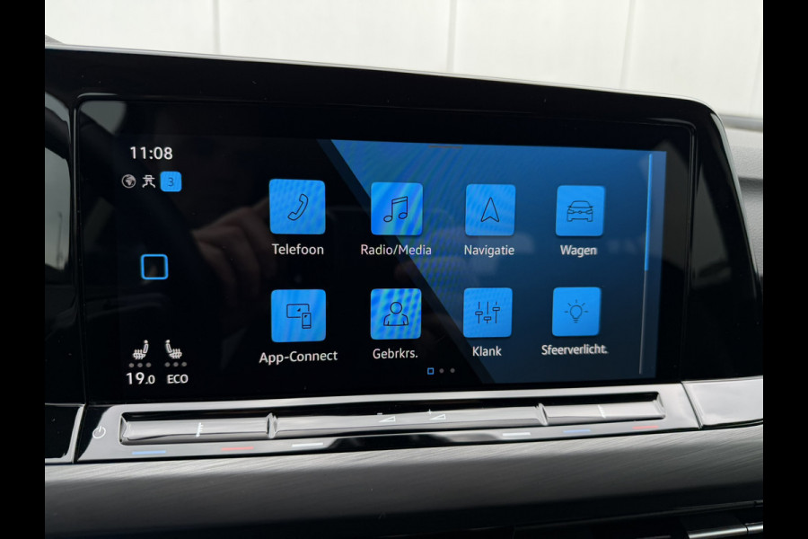 Volkswagen Golf 1.4 eHybrid Style | Carplay | Camera | Memory | Navi | Sfeerverlichting | LED