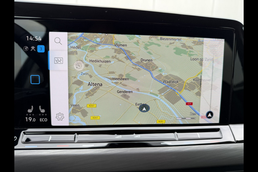 Volkswagen Golf 1.4 eHybrid Style | Carplay | Camera | Memory | Navi | Sfeerverlichting | LED