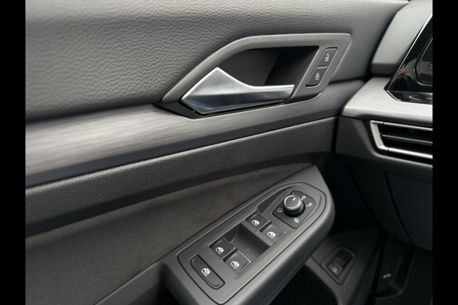 Volkswagen Golf 1.4 eHybrid Style | Carplay | Camera | Memory | Navi | Sfeerverlichting | LED
