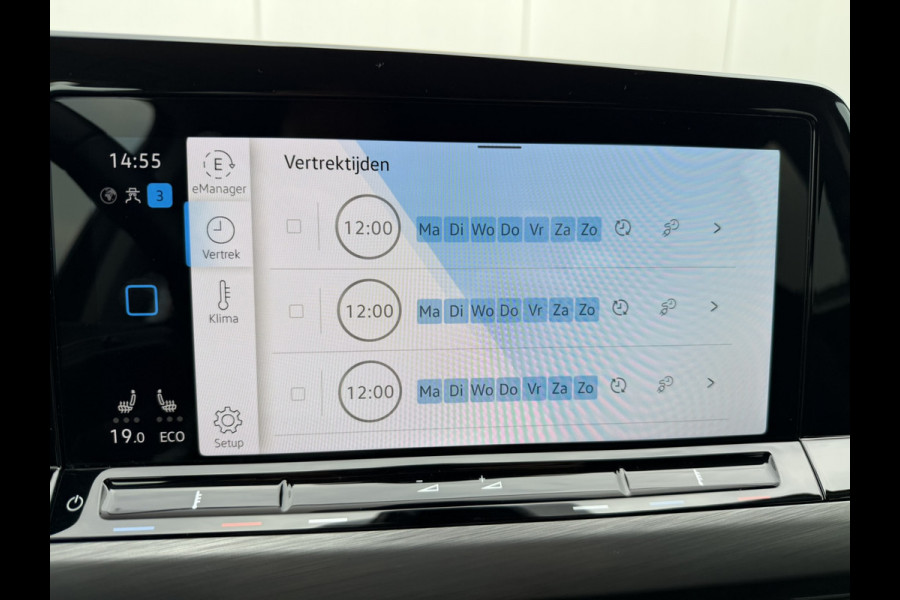 Volkswagen Golf 1.4 eHybrid Style | Carplay | Camera | Memory | Navi | Sfeerverlichting | LED