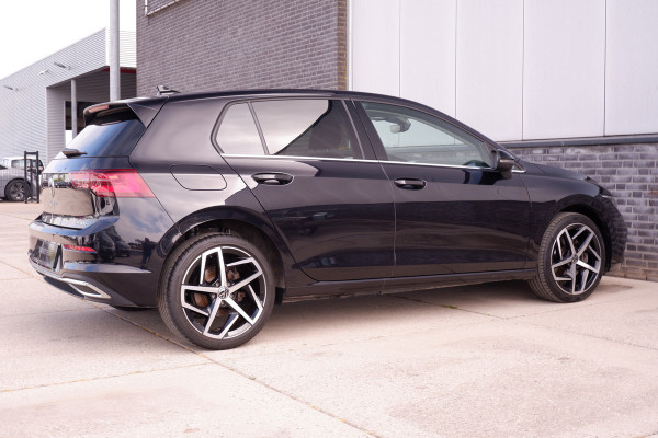 Volkswagen Golf 1.4 eHybrid Style | Carplay | Camera | Memory | Navi | Sfeerverlichting | LED