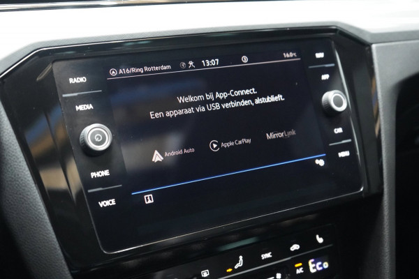 Volkswagen Passat Variant 1.4 TSI PHEV GTE | PANO | ACC | STOELVERWARMING