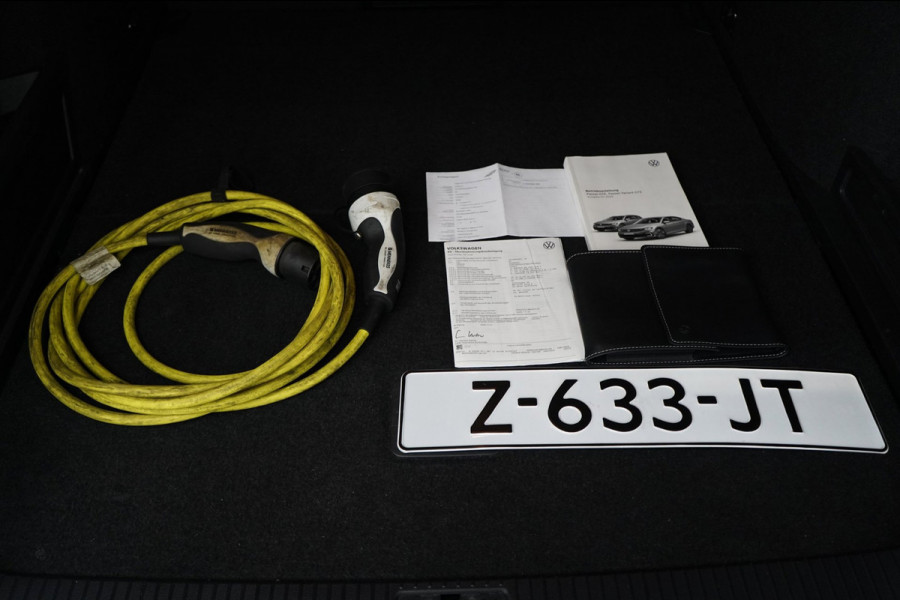 Volkswagen Passat Variant 1.4 TSI PHEV GTE | PANO | ACC | STOELVERWARMING
