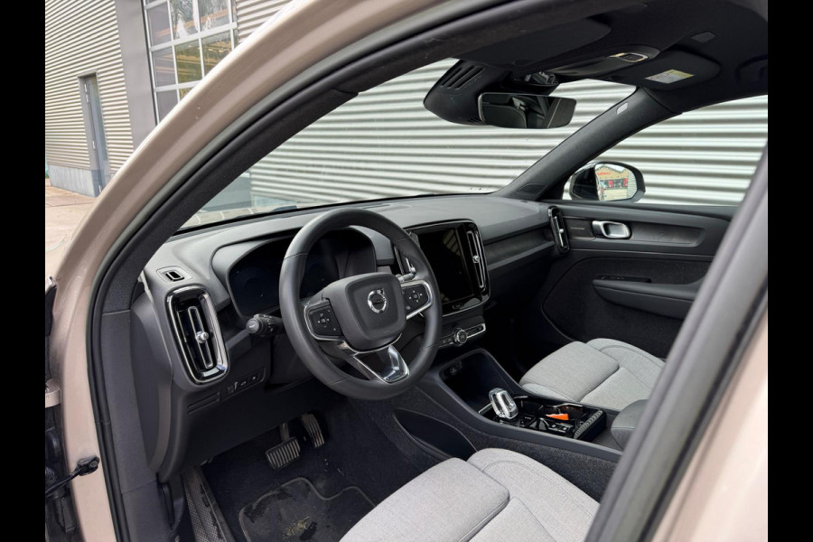 Volvo XC40 T4 Plug-in Hybrid Plus Dark Parkeercamera Stoelverwarming 211pk