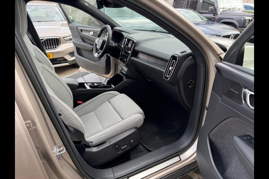 Volvo XC40 T4 Plug-in Hybrid Plus Dark Parkeercamera Stoelverwarming 211pk
