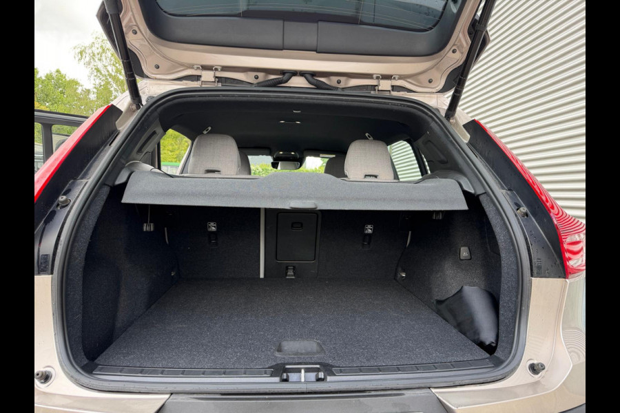 Volvo XC40 T4 Plug-in Hybrid Plus Dark Parkeercamera Stoelverwarming 211pk