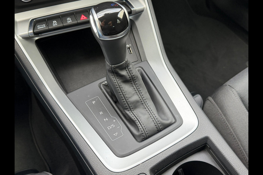 Audi Q3 Sportback 35 TFSI Pro Line S | Automaat 150Pk | Carplay Navi | Climate | Camera | Cruise | 20".
