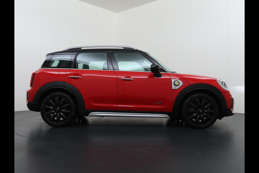 MINI Countryman 1.5 Cooper S E ALL4 Classic VAN: 26.900,- VOOR: 24.770,- UW WKVOORDEEL: 2.130,- | SPORTSTOELEN | AFN. TREKHAAK | 4X4 | STOELVERWARMING|