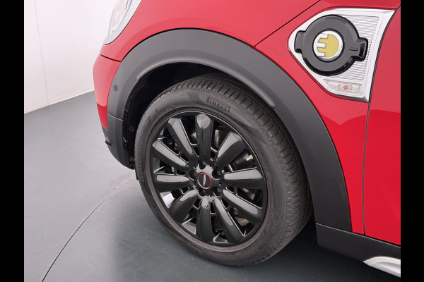 MINI Countryman 1.5 Cooper S E ALL4 Classic VAN: 26.900,- VOOR: 24.770,- UW WKVOORDEEL: 2.130,- | SPORTSTOELEN | AFN. TREKHAAK | 4X4 | STOELVERWARMING|