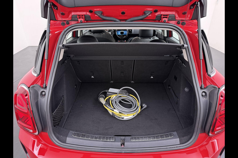 MINI Countryman 1.5 Cooper S E ALL4 Classic VAN: 26.900,- VOOR: 24.770,- UW WKVOORDEEL: 2.130,- | SPORTSTOELEN | AFN. TREKHAAK | 4X4 | STOELVERWARMING|