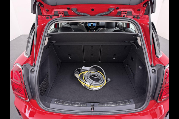 MINI Countryman 1.5 Cooper S E ALL4 Classic VAN: 26.900,- VOOR: 24.770,- UW WKVOORDEEL: 2.130,- | SPORTSTOELEN | AFN. TREKHAAK | 4X4 | STOELVERWARMING|