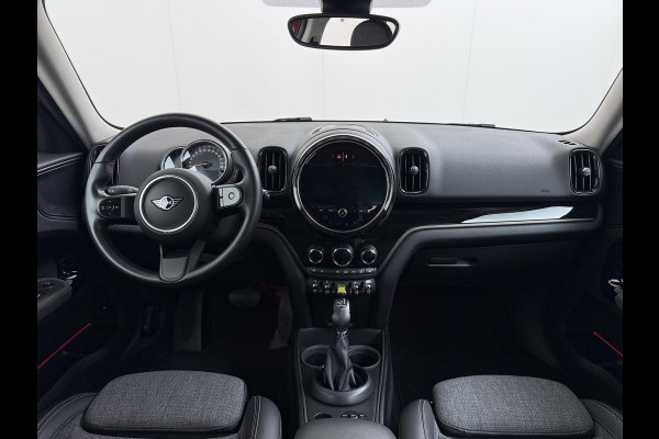 MINI Countryman 1.5 Cooper S E ALL4 Classic VAN: 26.900,- VOOR: 24.770,- UW WKVOORDEEL: 2.130,- | SPORTSTOELEN | AFN. TREKHAAK | 4X4 | STOELVERWARMING|