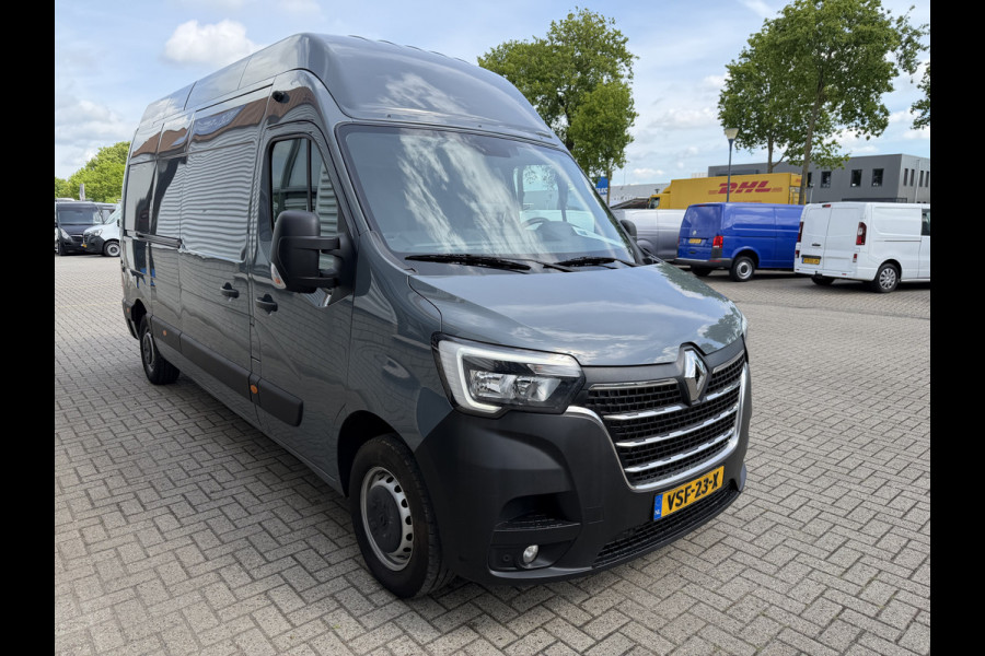 Renault Master T35 2.3 dCi 150pk L3H3 Energy Comfort / vaste prijs rijklaar € 21.950 ex btw / lease vanaf € 358 / ideaal voor camper ombouw / trekhaak / camera's rondom !