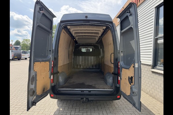 Renault Master T35 2.3 dCi 150pk L3H3 Energy Comfort / vaste prijs rijklaar € 21.950 ex btw / lease vanaf € 358 / ideaal voor camper ombouw / trekhaak / camera's rondom !
