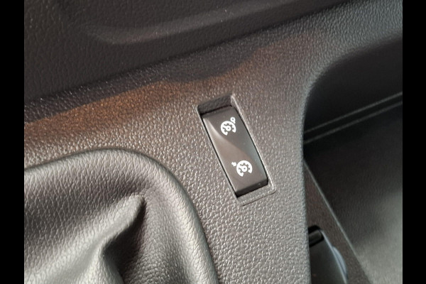 Renault Master T35 2.3 dCi 180 L2H2 Energy Work Edition AIRCO / CRUISE CONTROLE / NAVI / DEALER ONDERHOUDEN / TREKHAAK