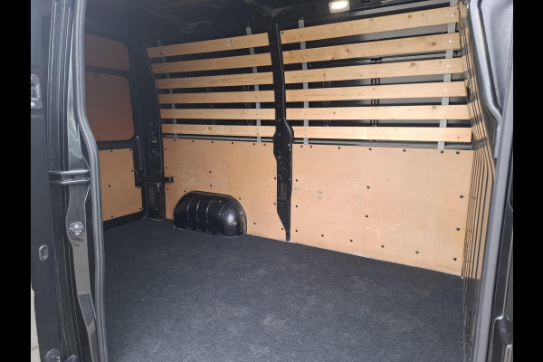 Renault Master T35 2.3 dCi 180 L2H2 Energy Work Edition AIRCO / CRUISE CONTROLE / NAVI / DEALER ONDERHOUDEN / TREKHAAK