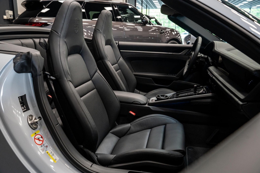 Porsche 911 Cabrio 3.0 Carrera S *FACELIFT / Sport-Design / Lift-Systeem / BOSE / Stoelventilatie / Vierwiel-Besturing / InnoDrive / Matrix-LED*
