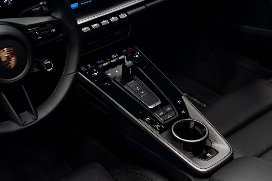 Porsche 911 Cabrio 3.0 Carrera S *FACELIFT / Sport-Design / Lift-Systeem / BOSE / Stoelventilatie / Vierwiel-Besturing / InnoDrive / Matrix-LED*
