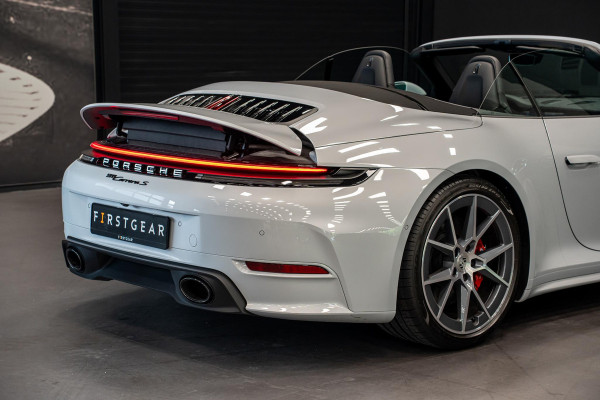 Porsche 911 Cabrio 3.0 Carrera S *FACELIFT / Sport-Design / Lift-Systeem / BOSE / Stoelventilatie / Vierwiel-Besturing / InnoDrive / Matrix-LED*