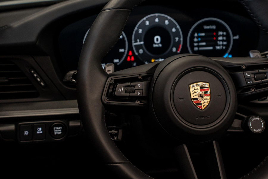 Porsche 911 Cabrio 3.0 Carrera S *FACELIFT / Sport-Design / Lift-Systeem / BOSE / Stoelventilatie / Vierwiel-Besturing / InnoDrive / Matrix-LED*