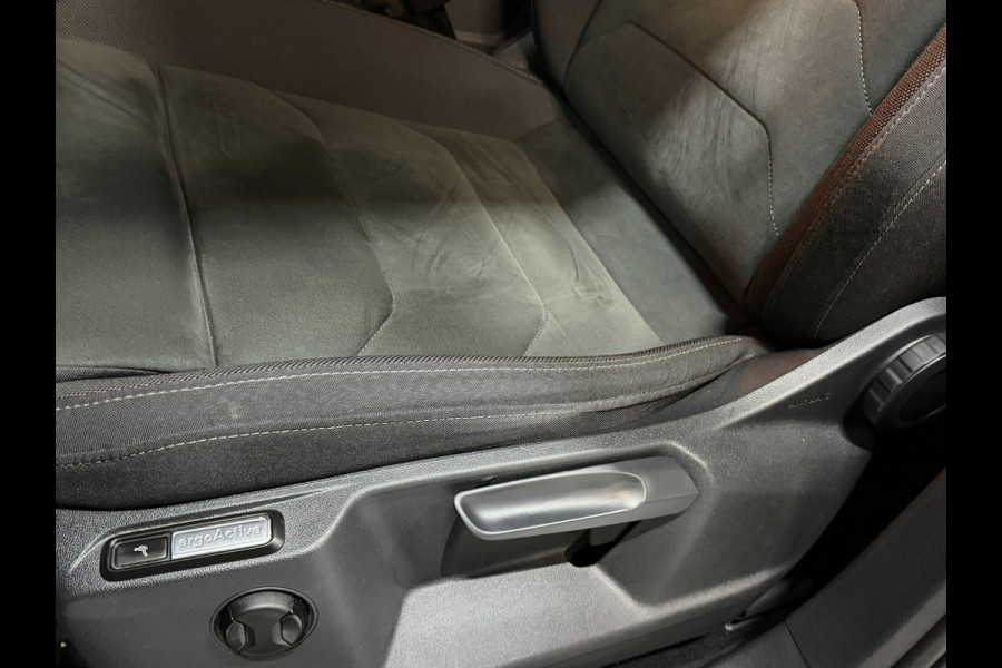 Volkswagen Tiguan Allspace 1.5 TSI ACT| Panoramadak | Camera | CarPlay | Adaptive Cruise | Dealer onderhouden