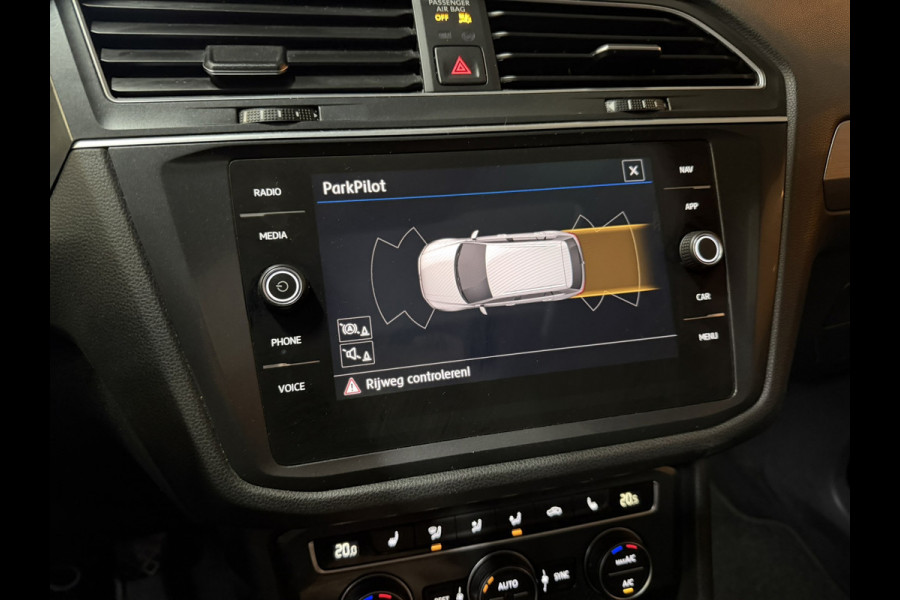 Volkswagen Tiguan Allspace 1.5 TSI ACT| Panoramadak | Camera | CarPlay | Adaptive Cruise | Dealer onderhouden