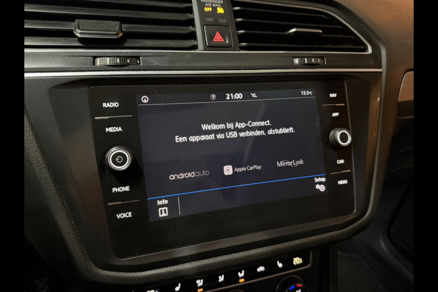 Volkswagen Tiguan Allspace 1.5 TSI ACT| Panoramadak | Camera | CarPlay | Adaptive Cruise | Dealer onderhouden