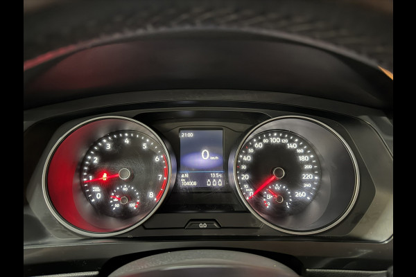 Volkswagen Tiguan Allspace 1.5 TSI ACT| Panoramadak | Camera | CarPlay | Adaptive Cruise | Dealer onderhouden