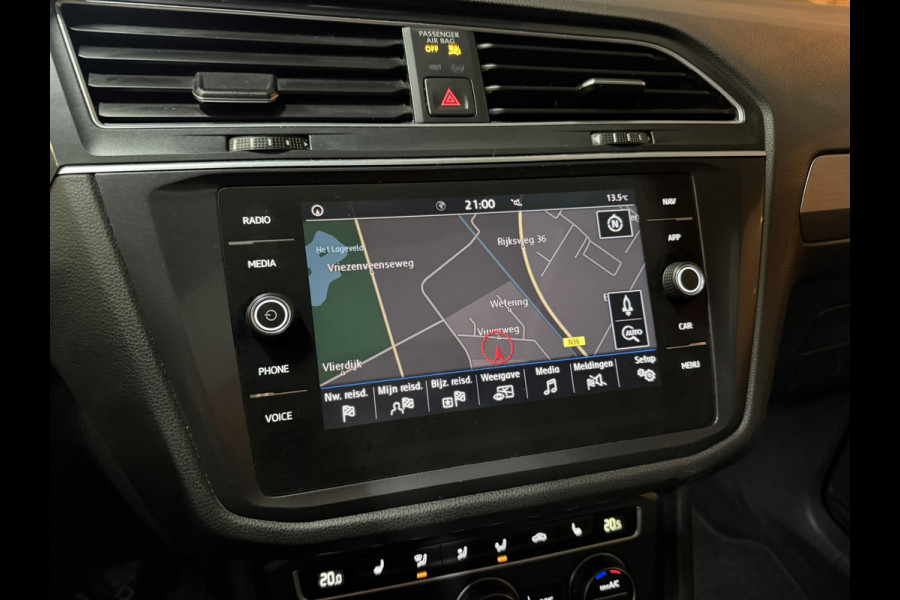 Volkswagen Tiguan Allspace 1.5 TSI ACT| Panoramadak | Camera | CarPlay | Adaptive Cruise | Dealer onderhouden