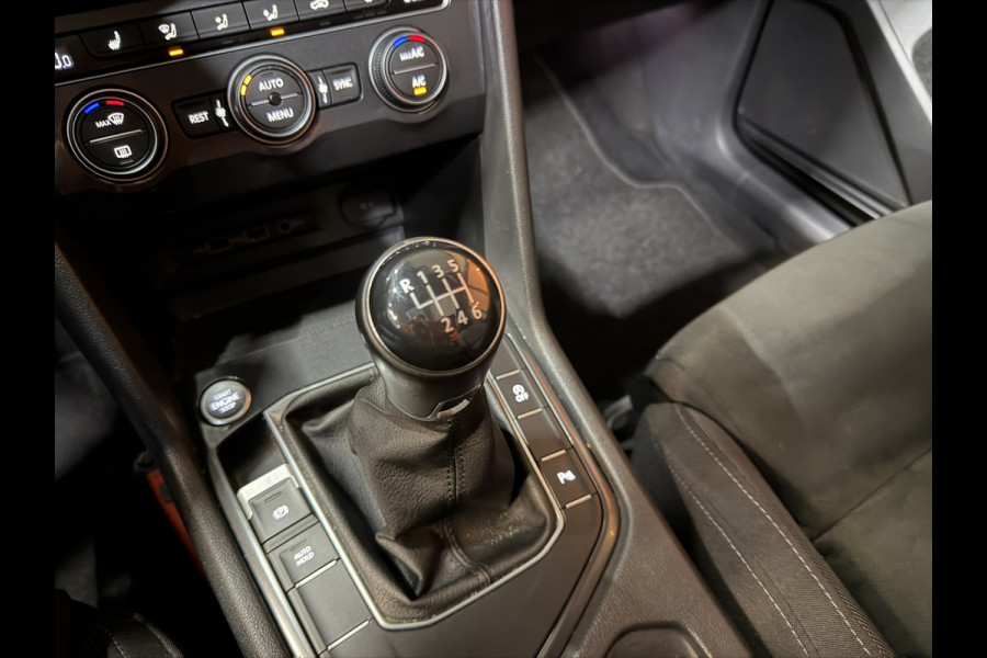 Volkswagen Tiguan Allspace 1.5 TSI ACT| Panoramadak | Camera | CarPlay | Adaptive Cruise | Dealer onderhouden