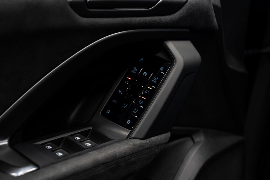Audi Q5 2.0 TFSI e-hybrid quattro S edition *Bang & Olufsen / Luchtvering / Tech-Pro / Panorama / Passenger-Display / HUD / Akoestisch Glas*
