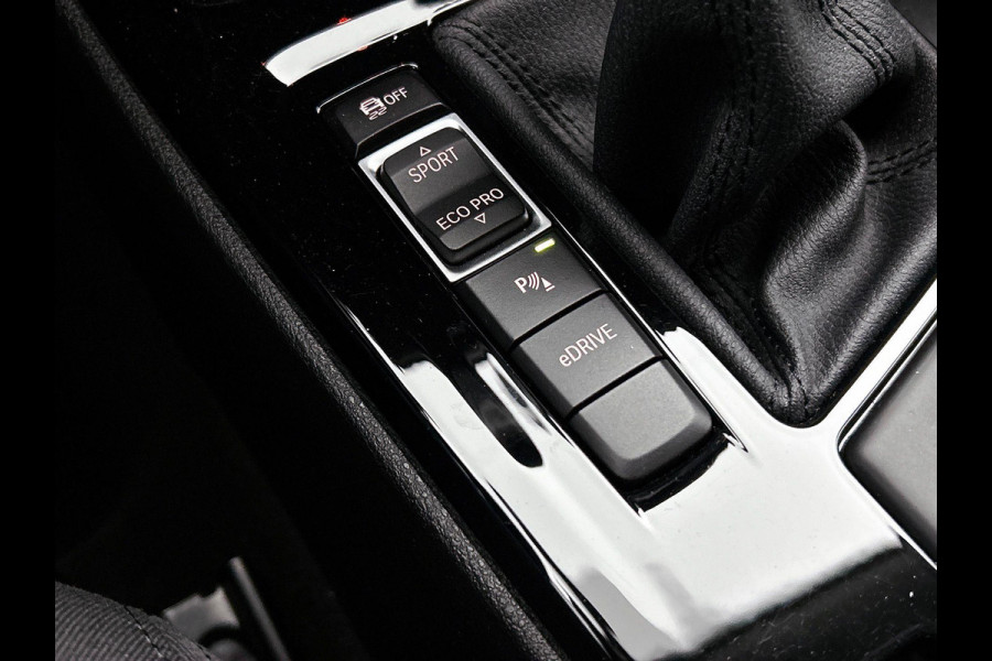 BMW X2 xDrive25e Exe. Plug-In Hybrid CAMERA | EL. BED. ACHTERKLEP | PRIVACY-GLASS
