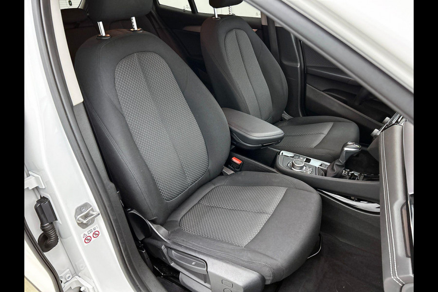 BMW X2 xDrive25e Exe. Plug-In Hybrid CAMERA | EL. BED. ACHTERKLEP | PRIVACY-GLASS