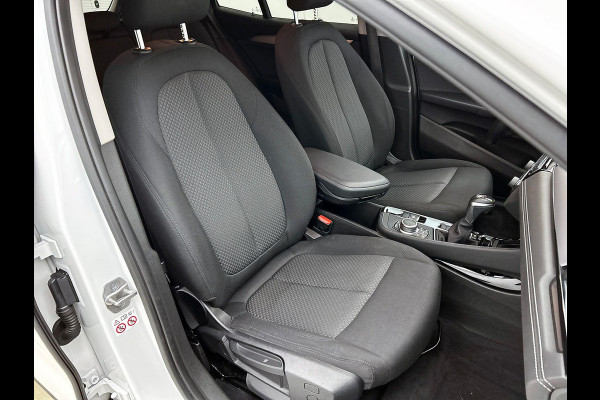 BMW X2 xDrive25e Exe. Plug-In Hybrid CAMERA | EL. BED. ACHTERKLEP | PRIVACY-GLASS