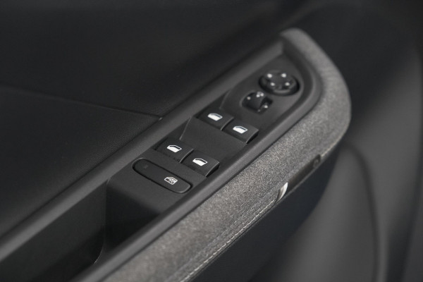 Opel Frontera Electric GS 44 kWh | 96,1% SOH 11 KW Laadfunctie | Camera | Dodehoekdetectie | Apple Carplay