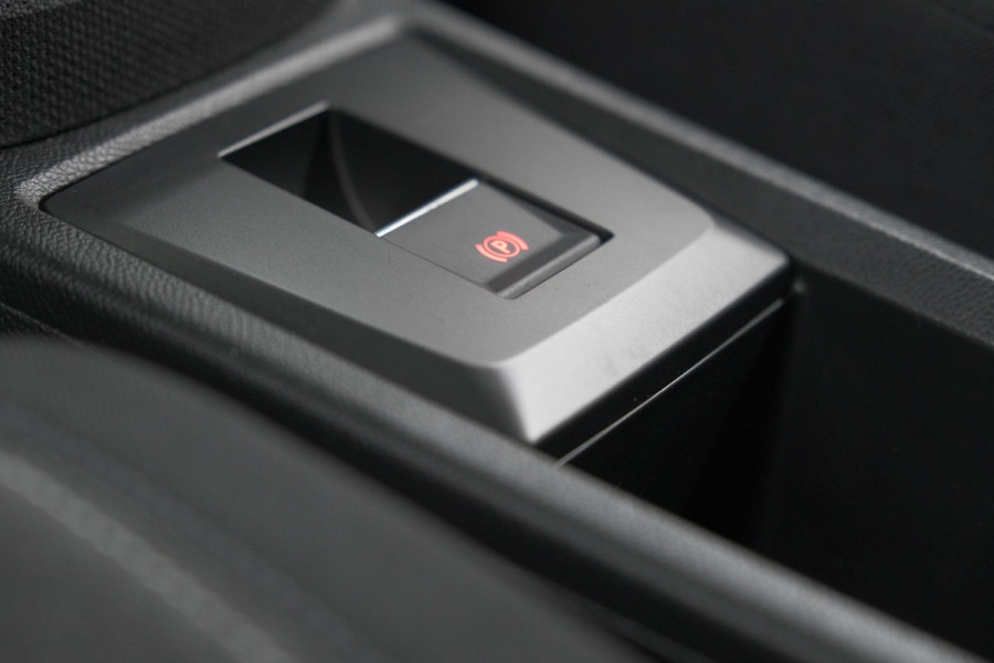 Opel Frontera Electric GS 44 kWh | 96,1% SOH 11 KW Laadfunctie | Camera | Dodehoekdetectie | Apple Carplay