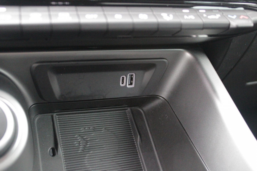 Alfa Romeo Tonale 1.5T Hybrid 160PK VELOCE | PREMIUM PACK: LEDEREN BEKLEDING/GEVENTILEERDE VOORSTOELEN/4-VOUDIG ELEKTRISCH VERSTELBARE LENDESTEUN VOORSTOELEN/ELEKTRISCH BEDIENBARE /HOOGGLANS ZWARTE RAAMOMLIJSTING/AMBIENT LIGHTING | TECHNOLOGY PACK: PARKEERWAARSCHUWING VOOR EN ACHTER/360° CAMERA/AUTOMATISCH INPARKEREN/ AUTONOMOUS DRIVING LEVEL 2: ADAPTIVE CRUISE CONTROL/LANE CENTERING ASSIST/TRAFFIC JAM ASSIST DODEHOEK DETECTIE AUTOMATISCH DIMMENDE BUITENSPIEGELS ELEKTRISCH BEDIENBARE ACHTERKLEP | WINTERPACK: STOELVERWARMING VOOR/STUURVERWARMING/VERWARMBARE RUITENSPROEIERS | 19" LICHTMET